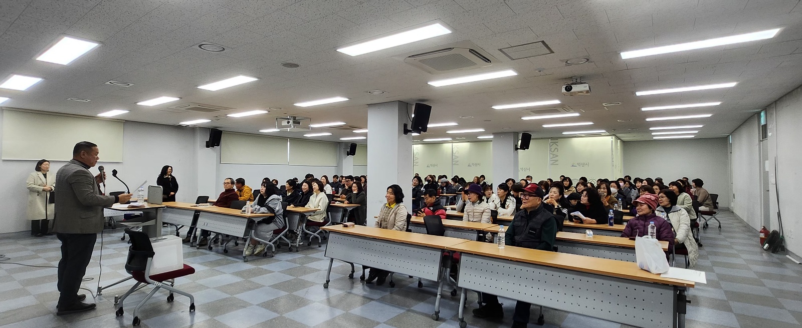 활동지원사 법정 의무교육 및 직무교육을 진행하였습니다.