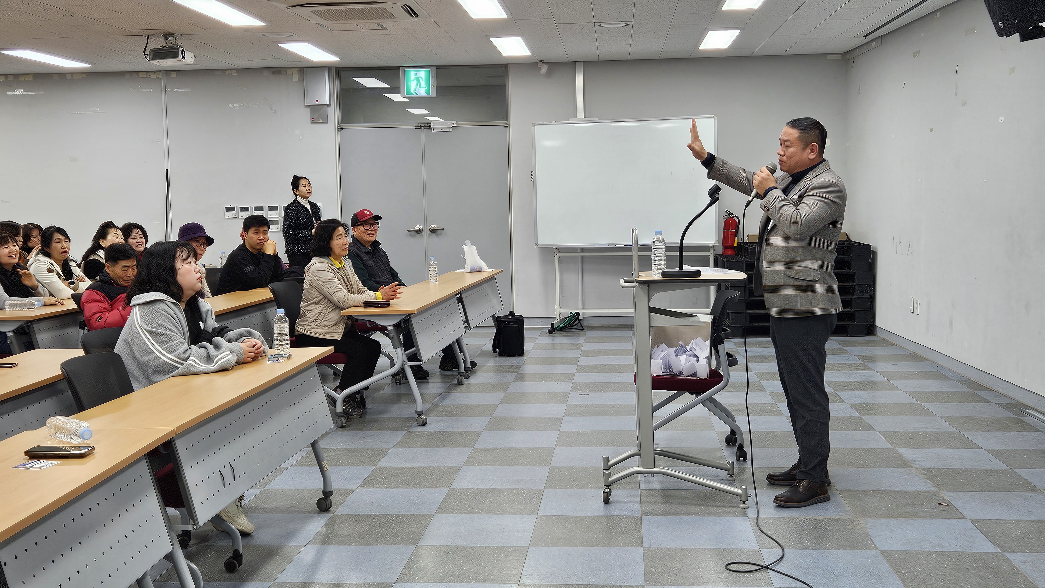 활동지원사 법정 의무교육 및 직무교육을 진행하였습니다.
