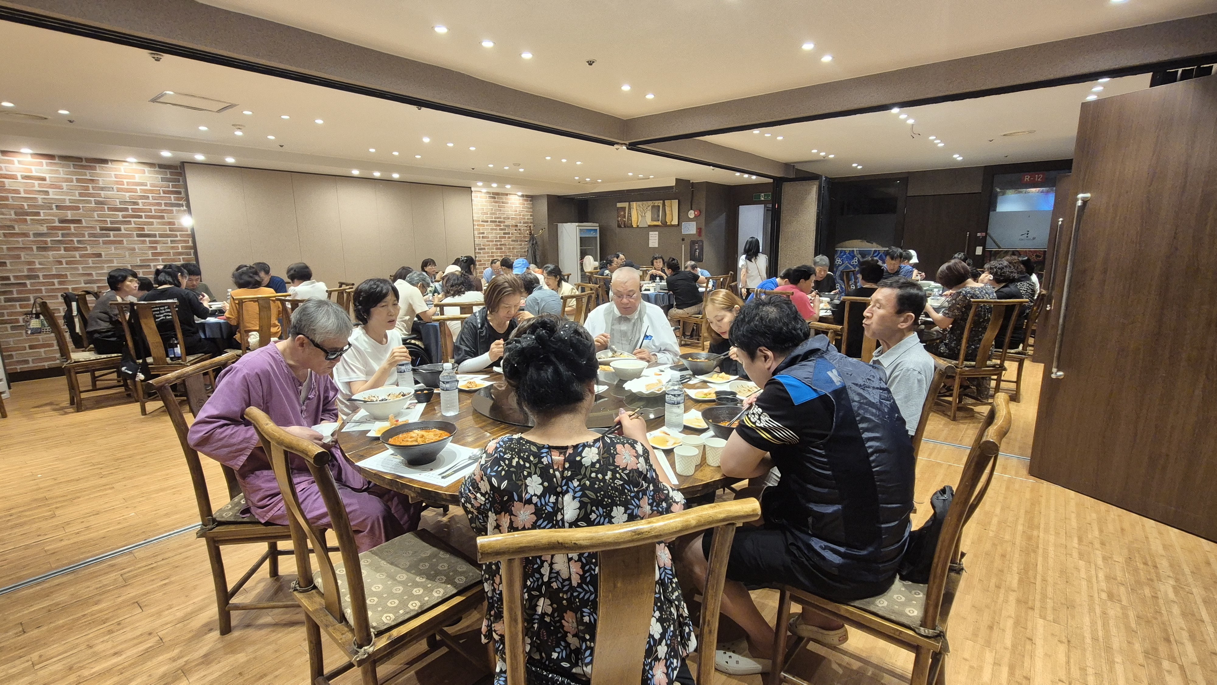 이용자 집단상담과 부적정 급여제공 예방교육